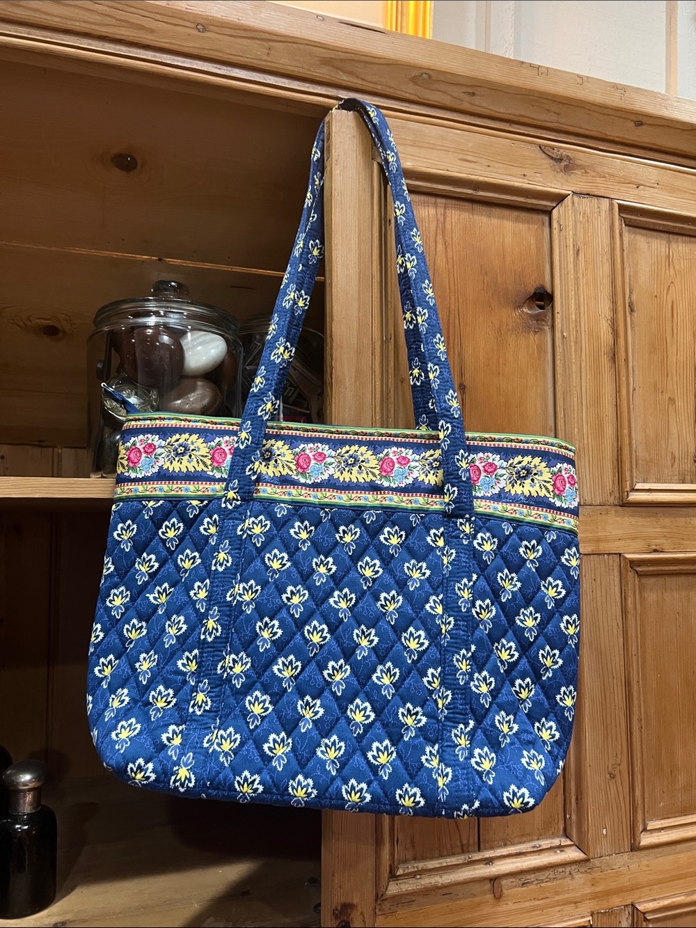 NWOT Vera Bradley Small Original Tote in Maison Blue Pattern - Picture 5 of 11
